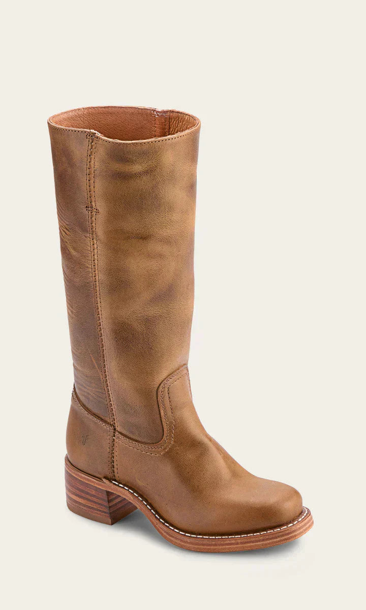 Close-up detail of the traditional stitching on the shaft of the brown Calandra classic western boots.