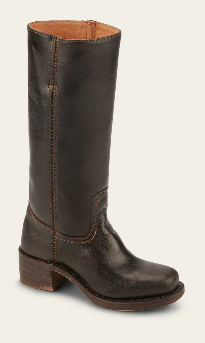 Lifestyle shot of Calandra classic western boots, suggesting comfort for prolonged wear in a natural setting.