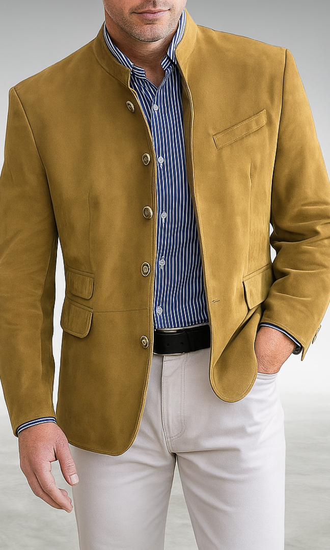 Detail shot of the two-button closure and functional flap pockets on the grey Florian tailored formal blazer.
