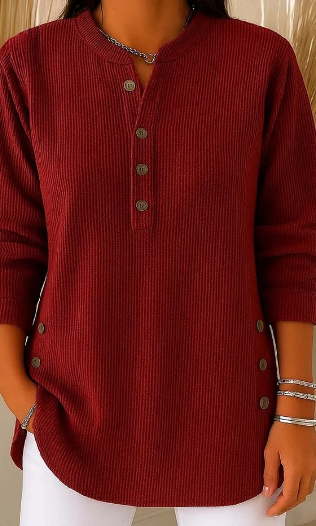 Close-up detail of the fabric texture on the Kiera loose fit shorts.