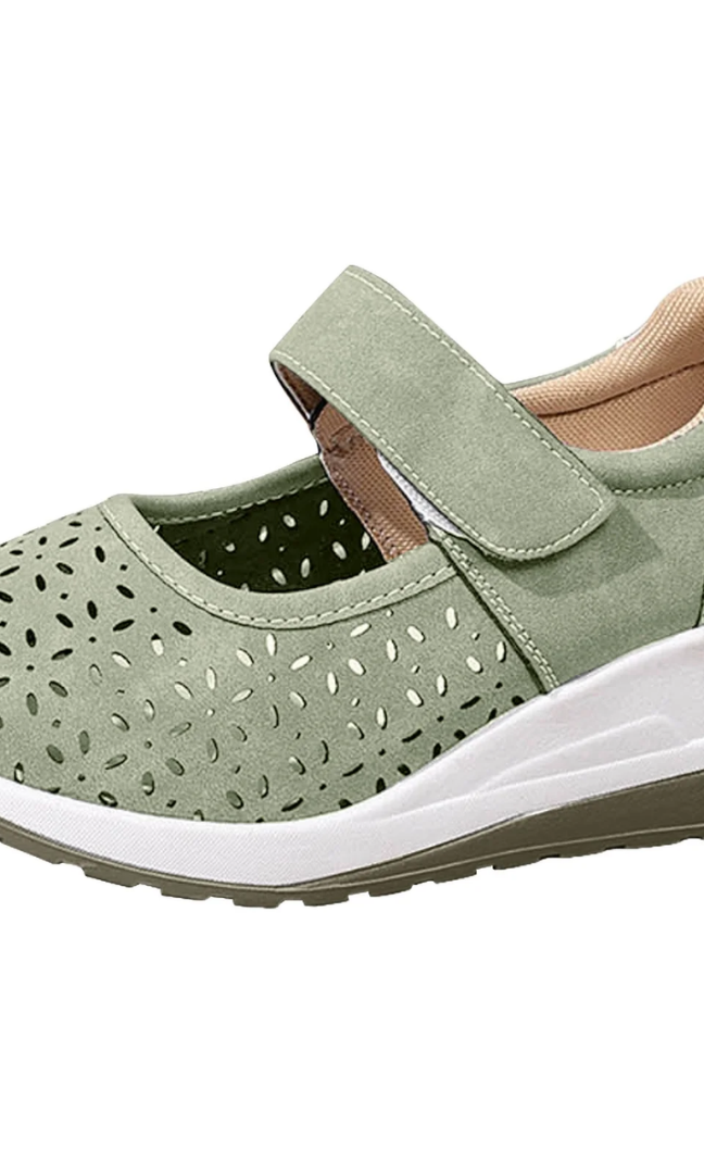 Front view of a pair of Soraya comfort arch support sandals in a neutral color on a light background.