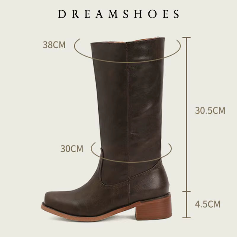 Detail shot of the toe design on the dark brown Calandra classic western boots, emphasizing craftsmanship.