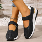 Overhead view of the sole pattern of the Soraya comfort arch support sandals, showing its anti-slip design.